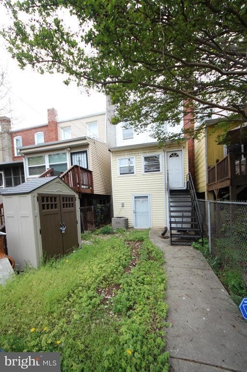 Building Photo - 2309 3rd St NE