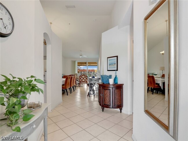 Building Photo - 6900 Huntington Lakes Cir Unit 202