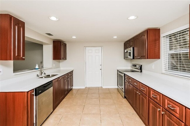 Photo - 3914 Pensdale Dr