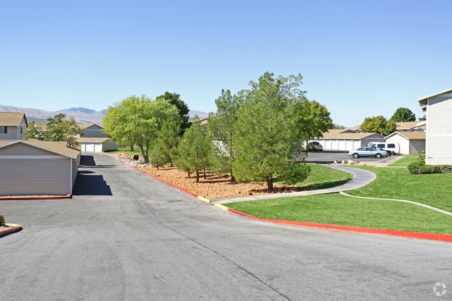 Sierra Pointe Apartments