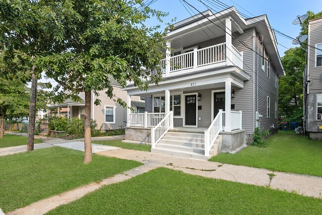 Photo - 411 11th St NW