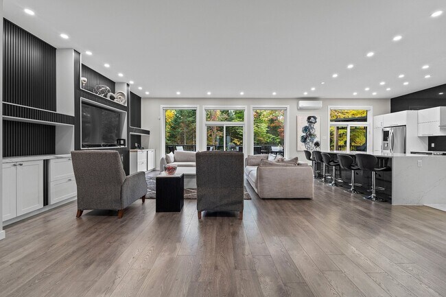 Photo - 44 Chem. d'Estérel