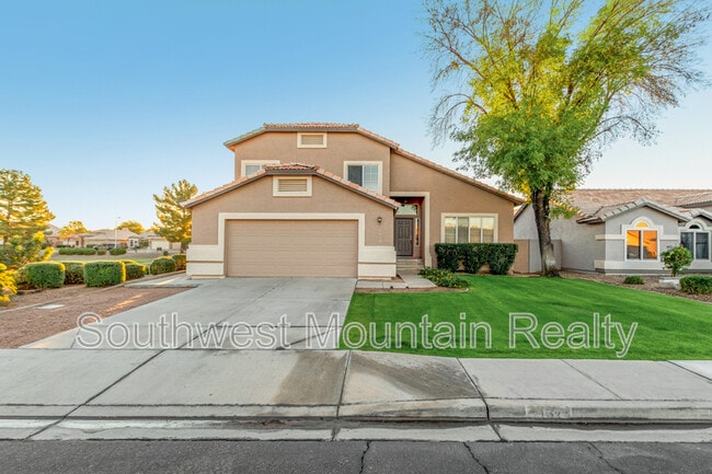 Building Photo - 1523 S Vine St