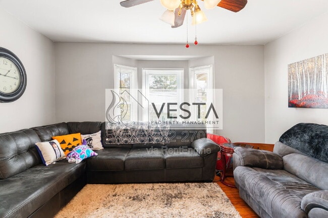 Photo - 241 N Main St