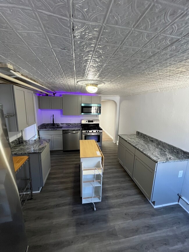 Building Photo - 118 S Washington St Unit 1