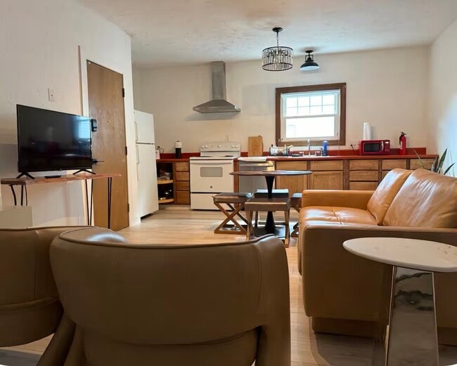 Photo - 41 Hollywood St. Unit Apt. 1