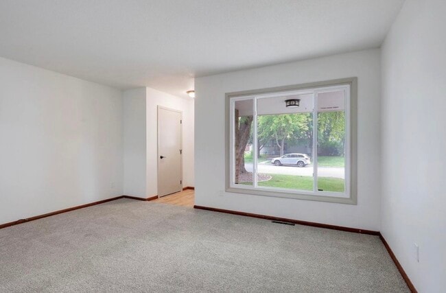 Photo - 730 6th Ave S Unidad 730 6th Ave S