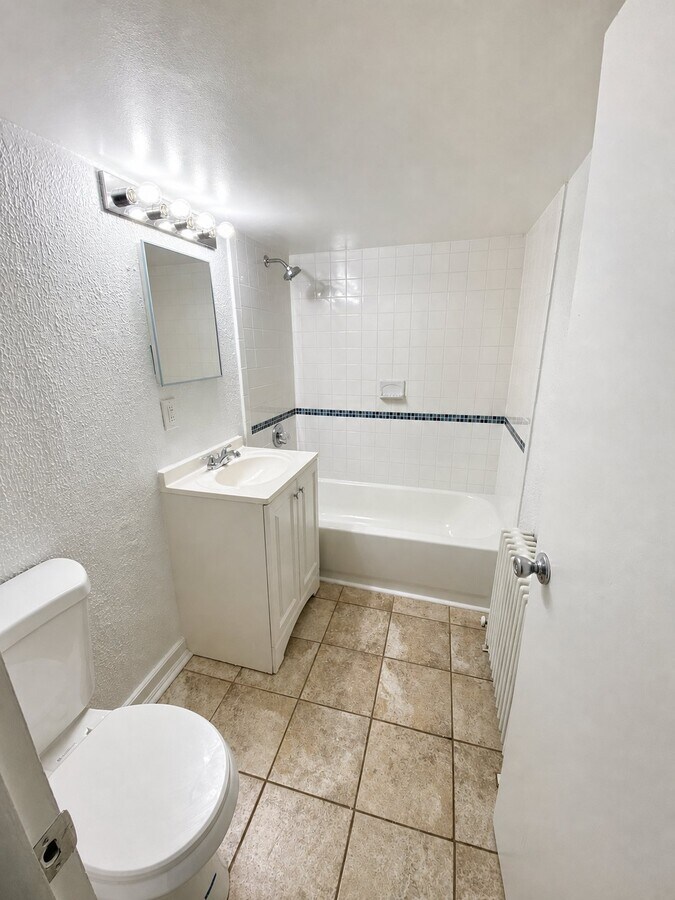 Photo - 7939 Pickering Ave Unit 1