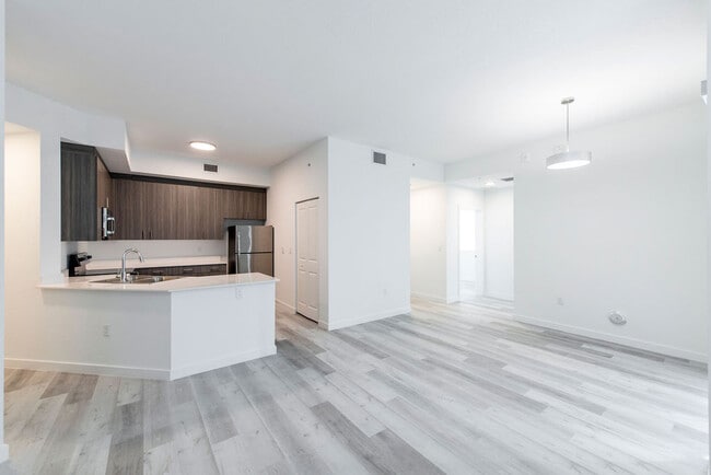 Solimar Apartment Homes