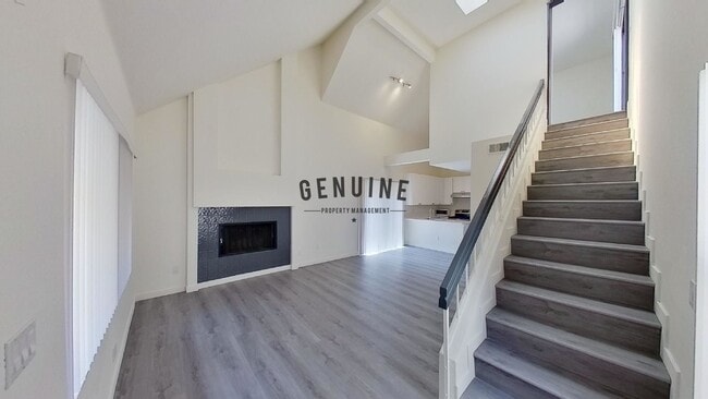 2 Story 2Bd 2Ba Condo w/Vaulted Ceilings a... - 2 Story 2Bd 2Ba Condo w/Vaulted Ceilings a...