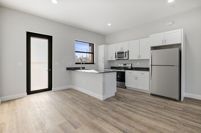 Photo - 4632 30th St SW Unit 1