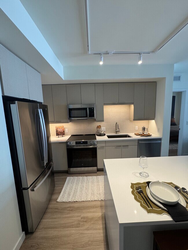 Photo - 144 NW 32nd St Unidad B1