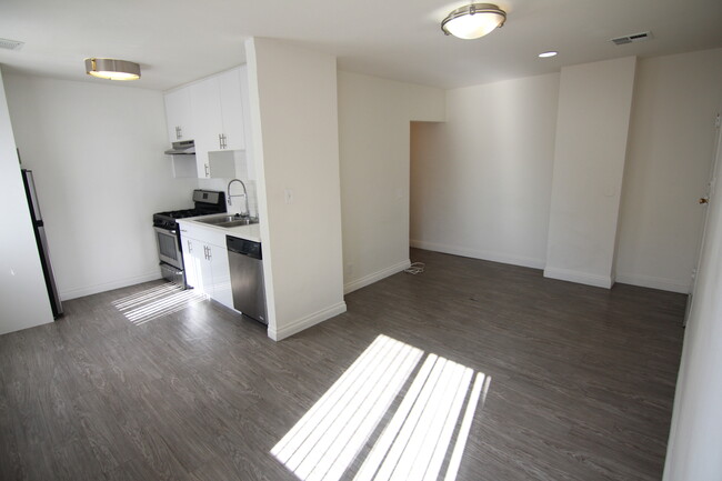 Photo - 1136 N Ogden Dr Apartment Unit 1A