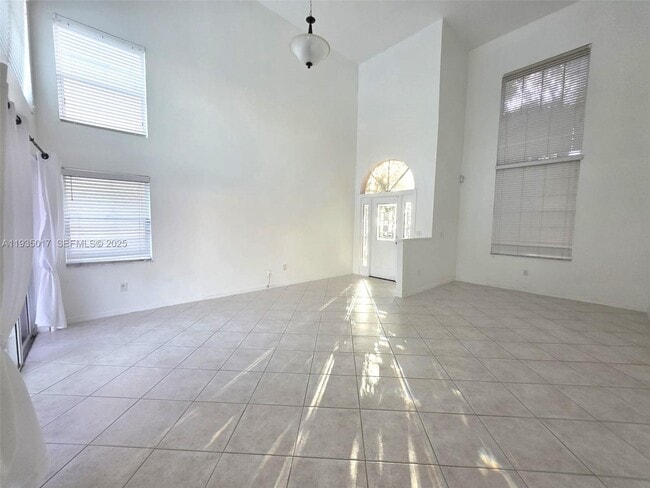 Photo - 640 Rock Hill Ave