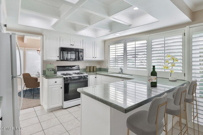 Photo - 1046 Barrow Ct