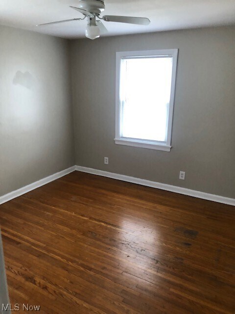 Photo - 1532 Genesee Rd