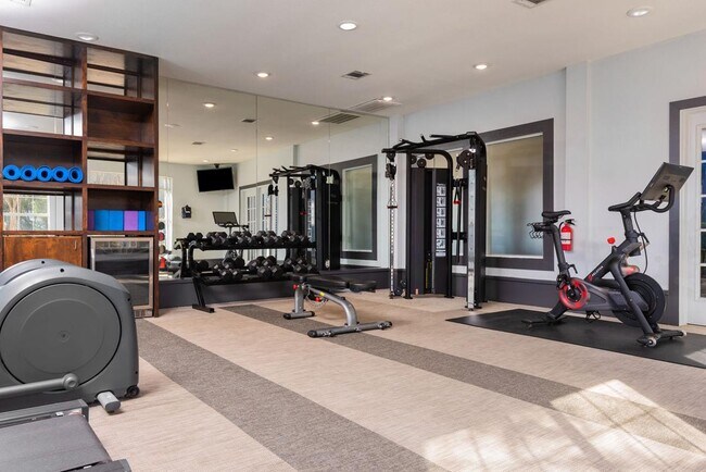 Photo - Ellie Apartments