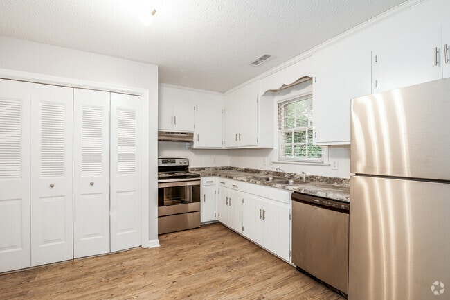 Building Photo - 887 Timberlake Dr Unit 2 Rental