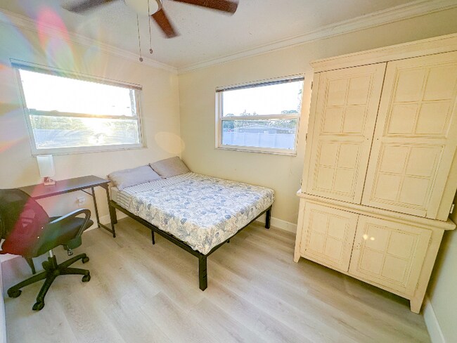 Photo - 2370 Leon Ave Unidad 2370