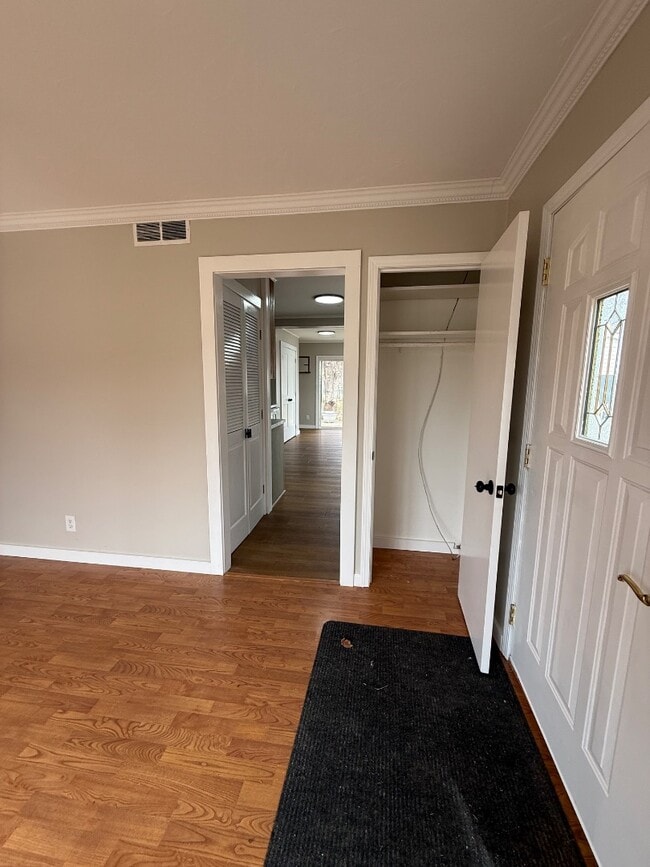 Photo - 305 Cherokee Village Dr