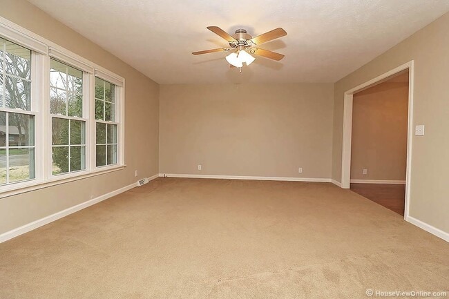 Photo - 2031 Allen Dr
