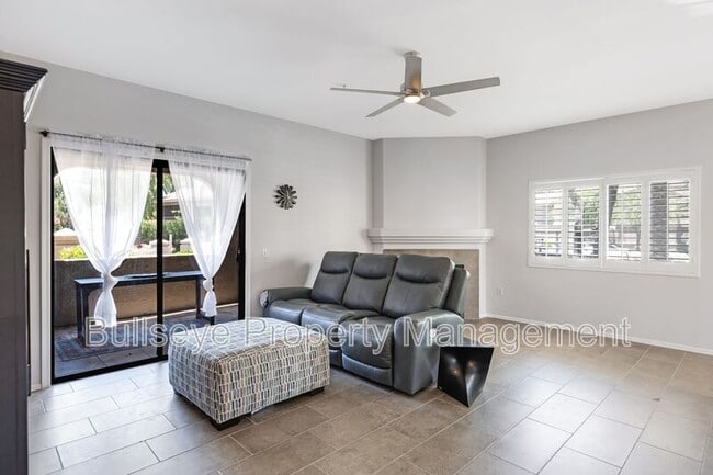 Building Photo - 15050 N Thompson Peak Pkwy Unit 1001