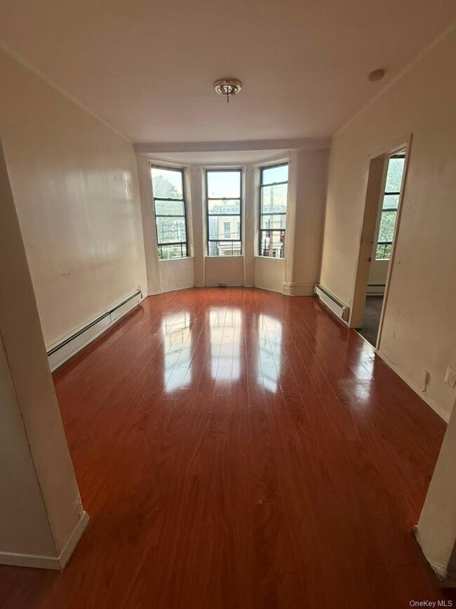 Building Photo - 2138 Gleason Ave Unit 2