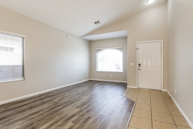 Photo - 6034 N 68th Dr