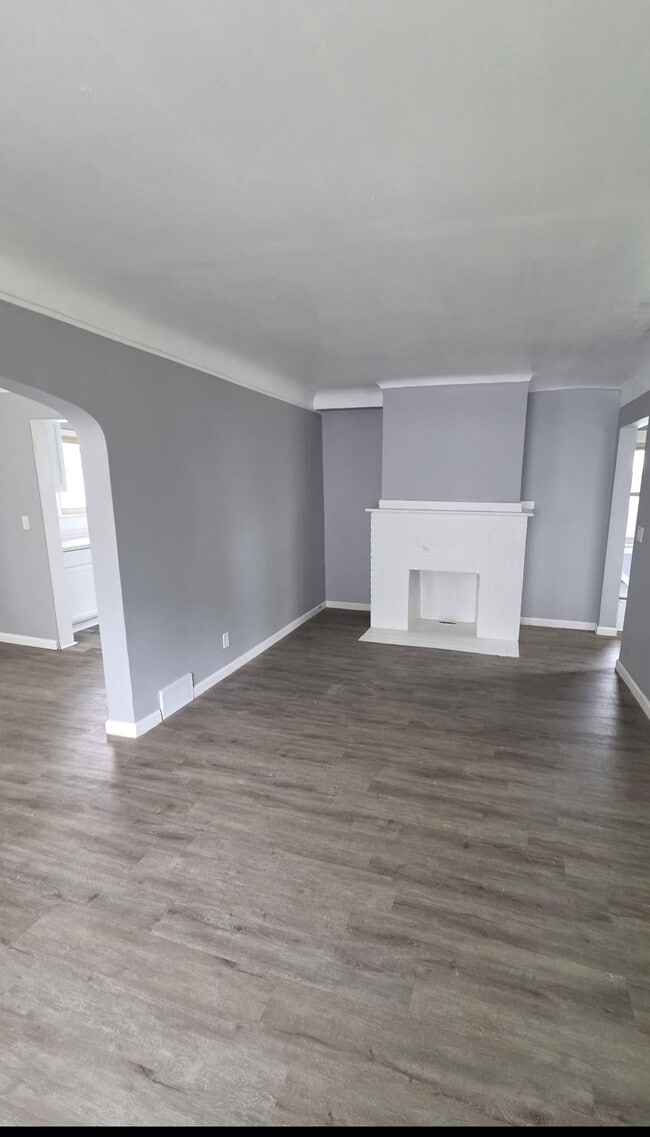 Photo - 2428 Norbert St