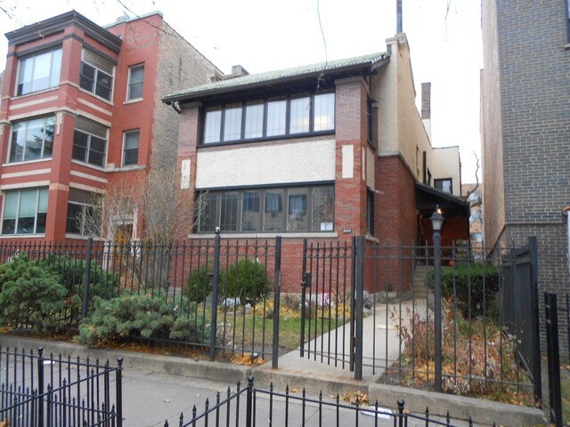 Photo - 5840 N Kenmore Ave Apartment Unit 2