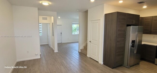 Photo - 2459 SE 10th St