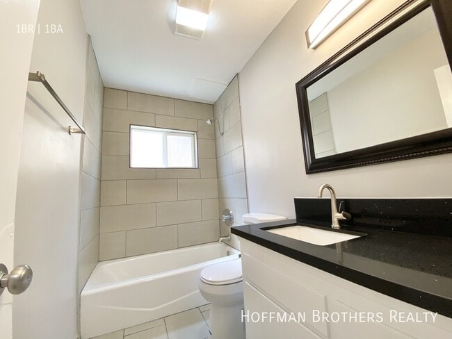 Photo - 1155 N Curson Ave Unidad 2