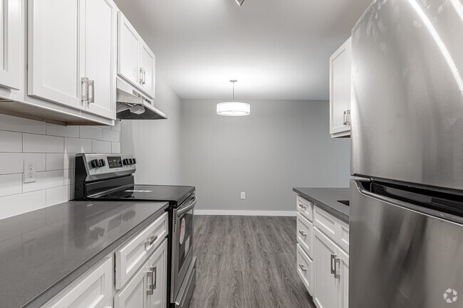 1BR, 1BA - Kitchen - Concord Hills Apartments