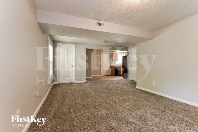 Photo - 2229 W 58th St