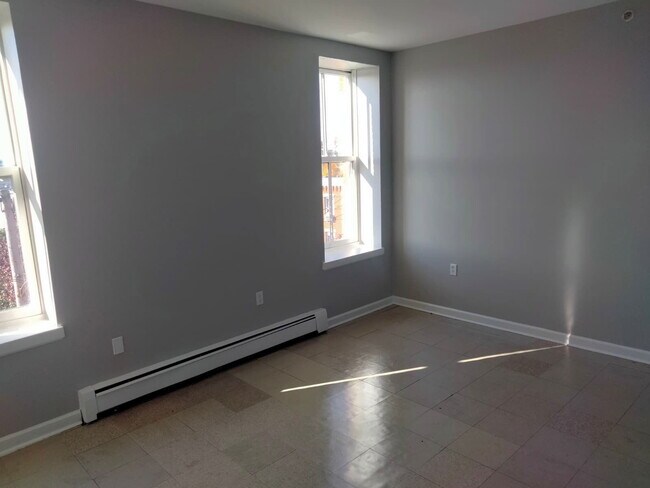 Photo - 588-612-612 E Main St Unit 590B