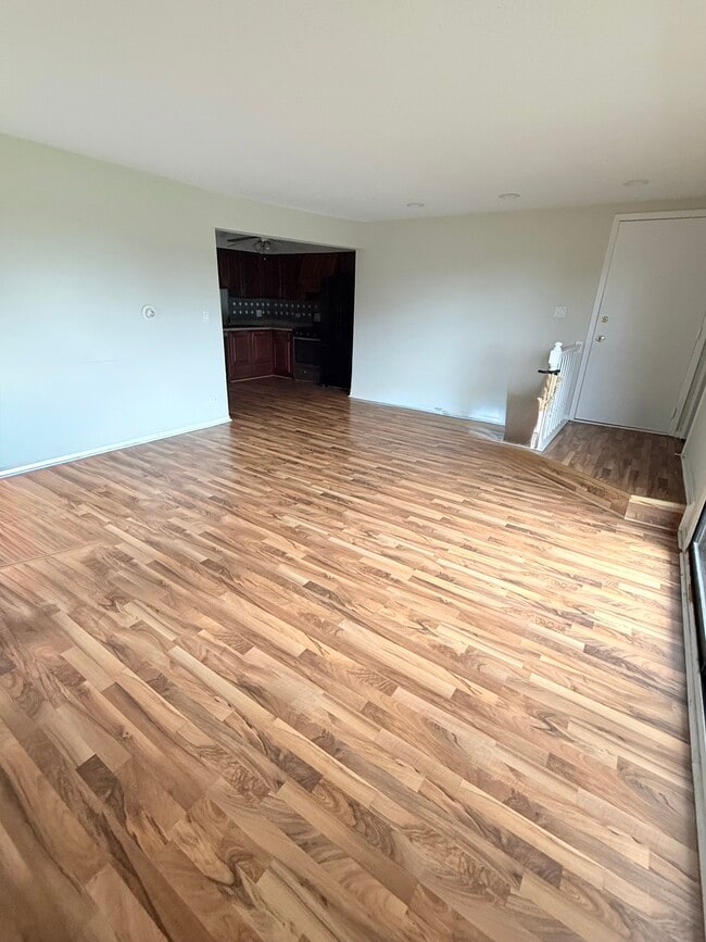 9 Cedar Ct Unit 2nd floor