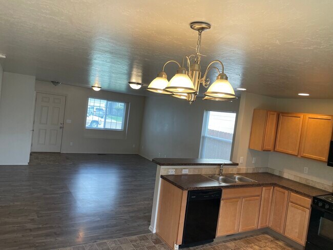 Photo - 13710 Key west St.