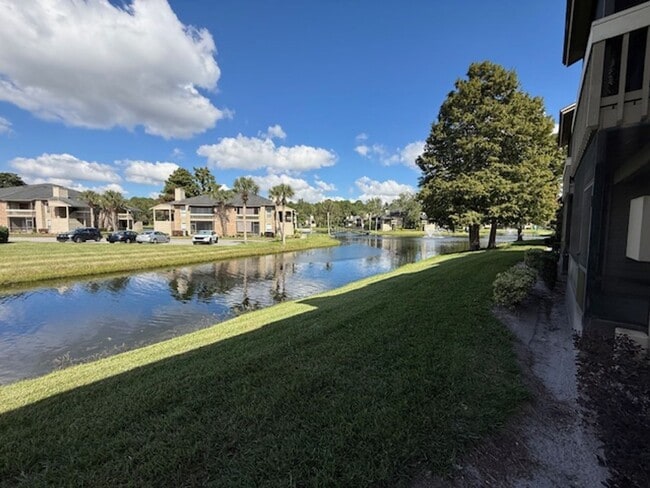 Photo - Beautiful Ground-Floor 2 Bedroom, 2 Bathro...