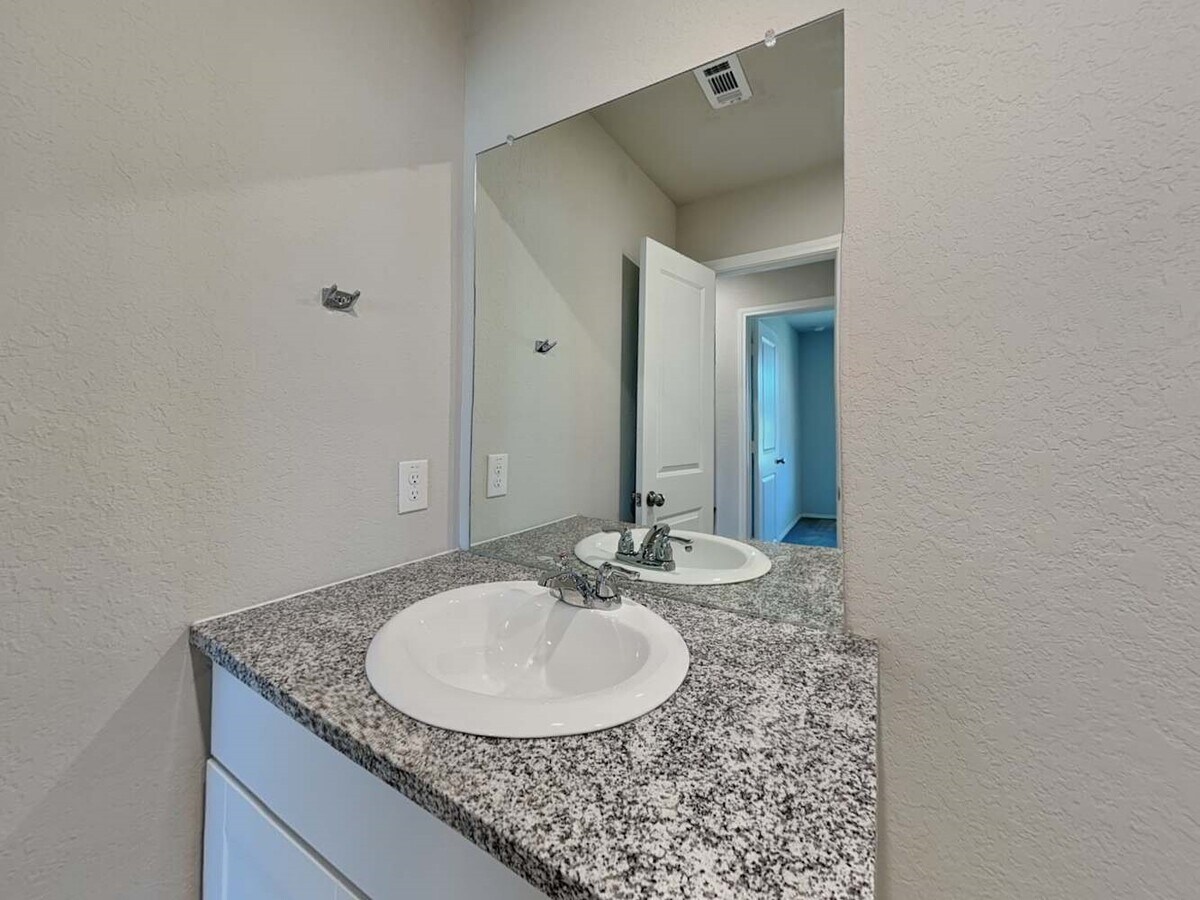 Photo - 3342 Kornberg Dr