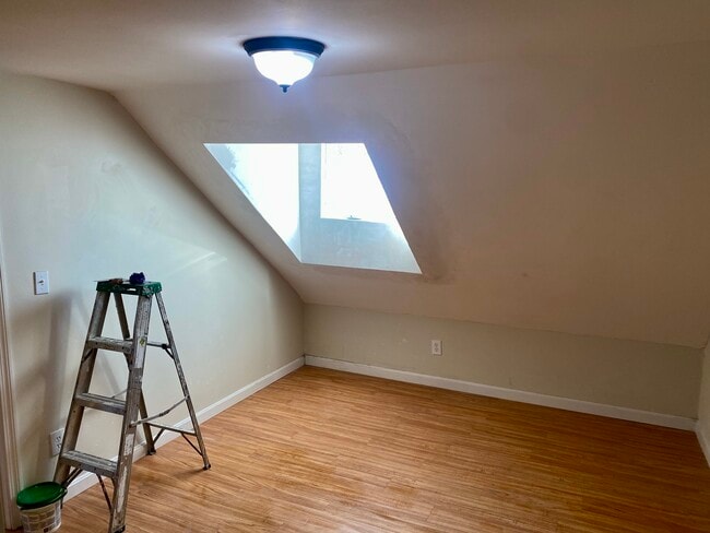 Photo - 123 Thorndike St Unit 2L