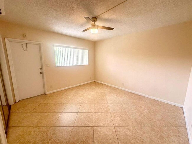 Photo - 2170 NE 51st Ct Condo Unit B25