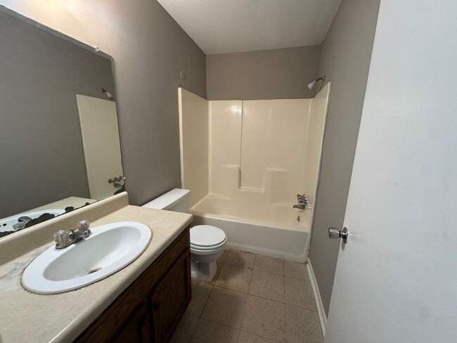 River Woods Apartments