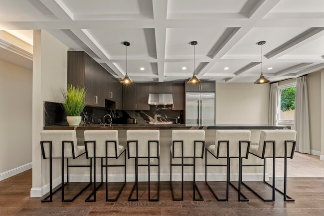 Photo - Chateau Century