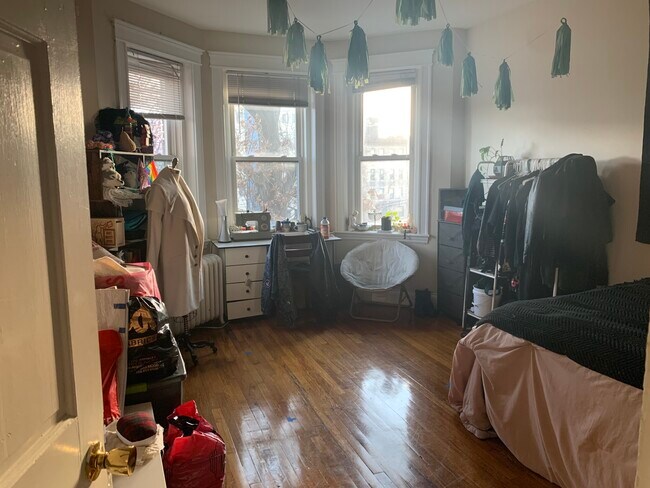 Photo - 10 Saint Germain St