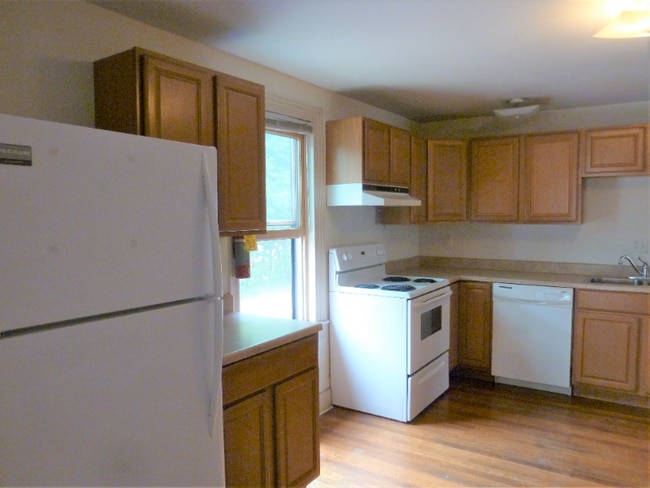 Building Photo - 97 N Winooski Ave Rental