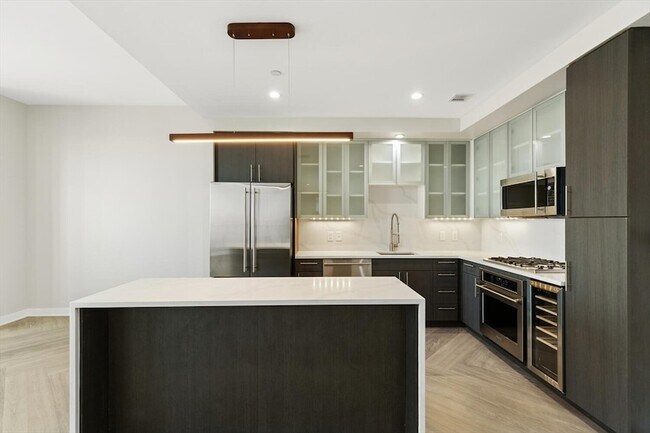 Photo - 1 Canal St Unidad 1211