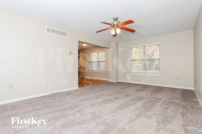 Photo - 2724 Parkerridge Dr