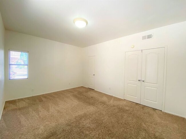 Photo - Desirable 2 Bedroom 2.5 Bathroom Townhome ...