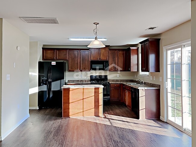 Photo - 2848 Tall Oaks Dr