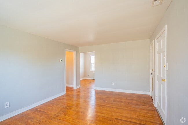 2BR, 1BA